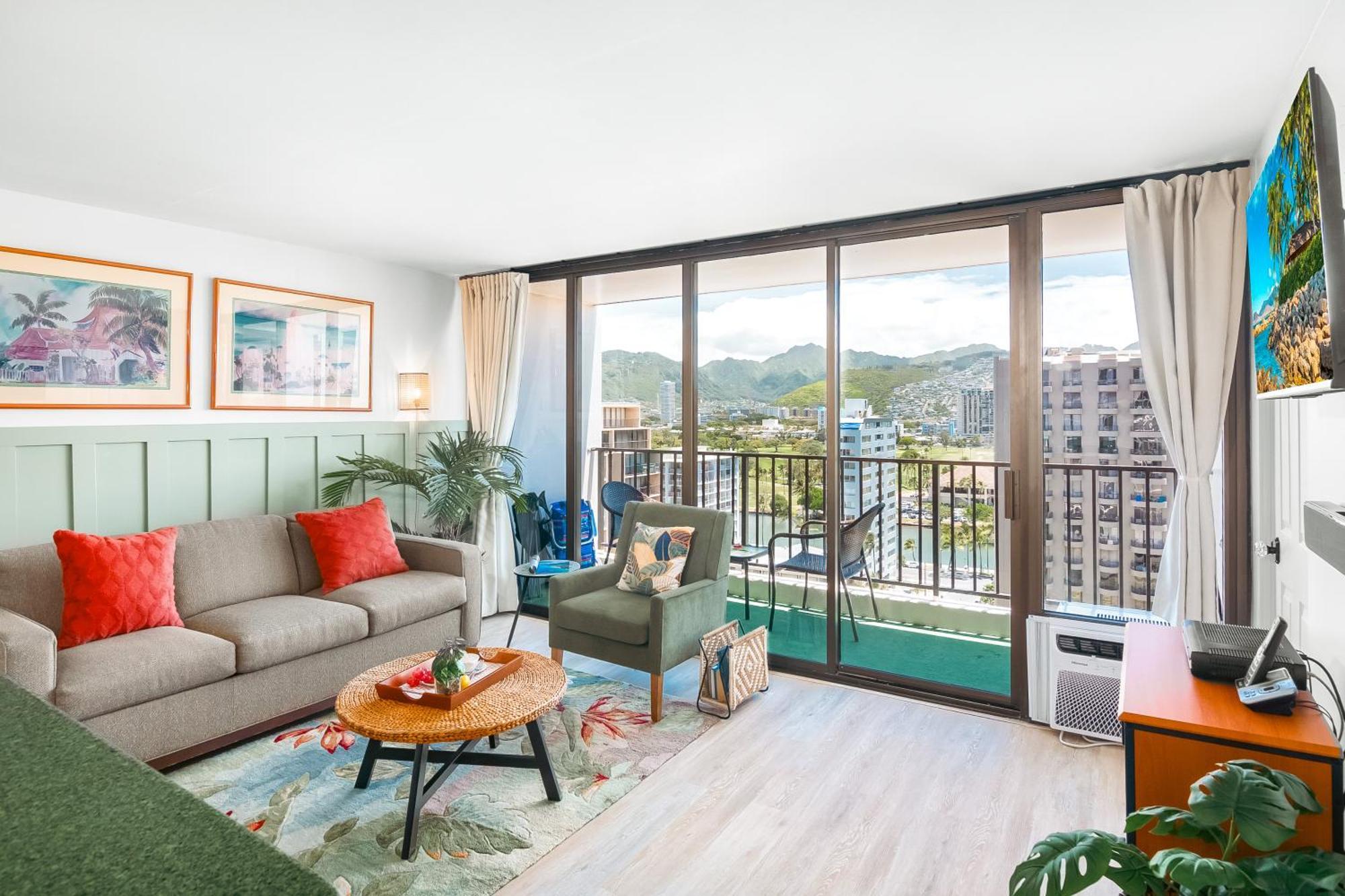 Mountain View Condo W/ King-Size Bed, Free Parking 호놀룰루 외부 사진