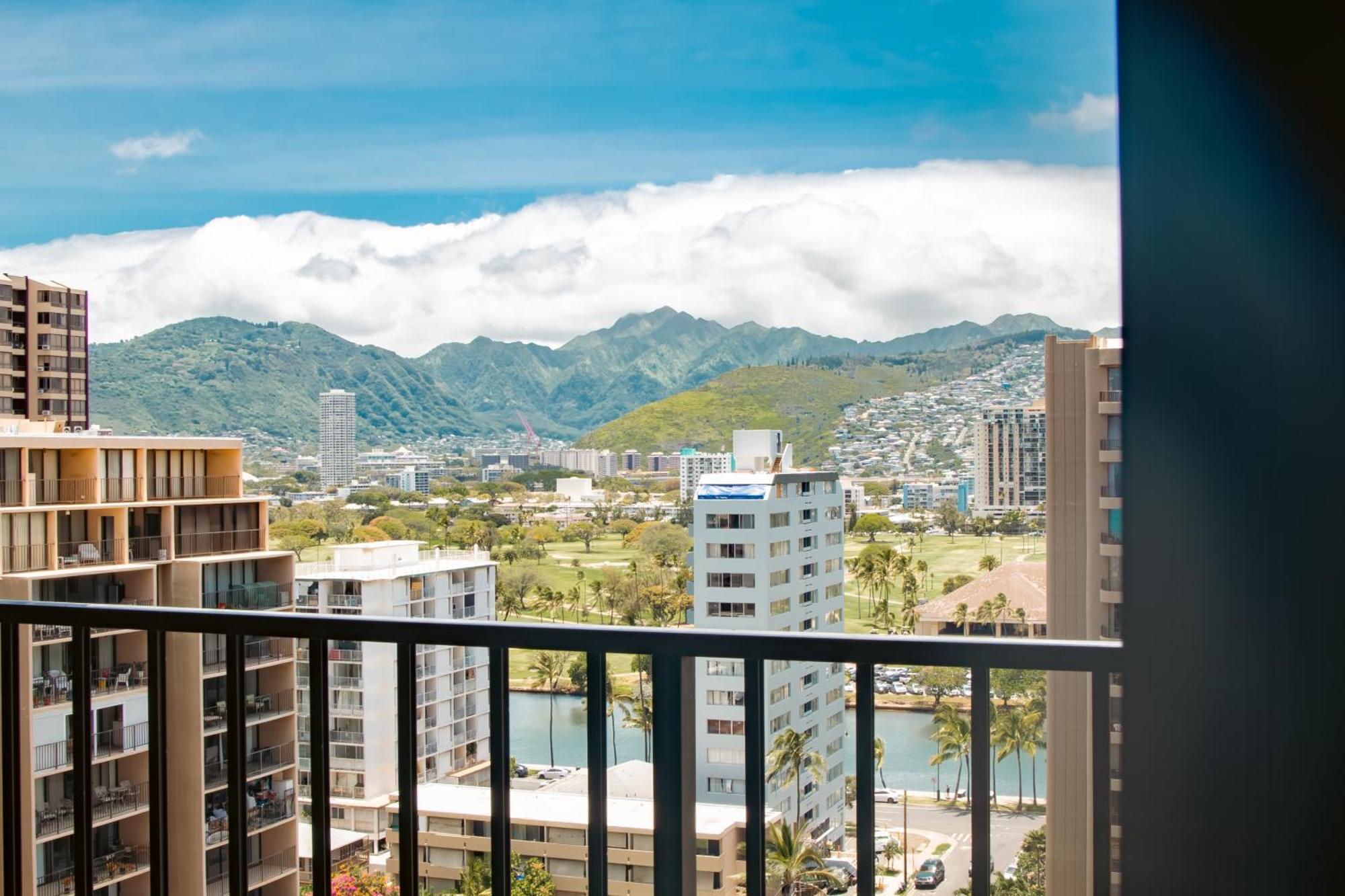 Mountain View Condo W/ King-Size Bed, Free Parking 호놀룰루 외부 사진